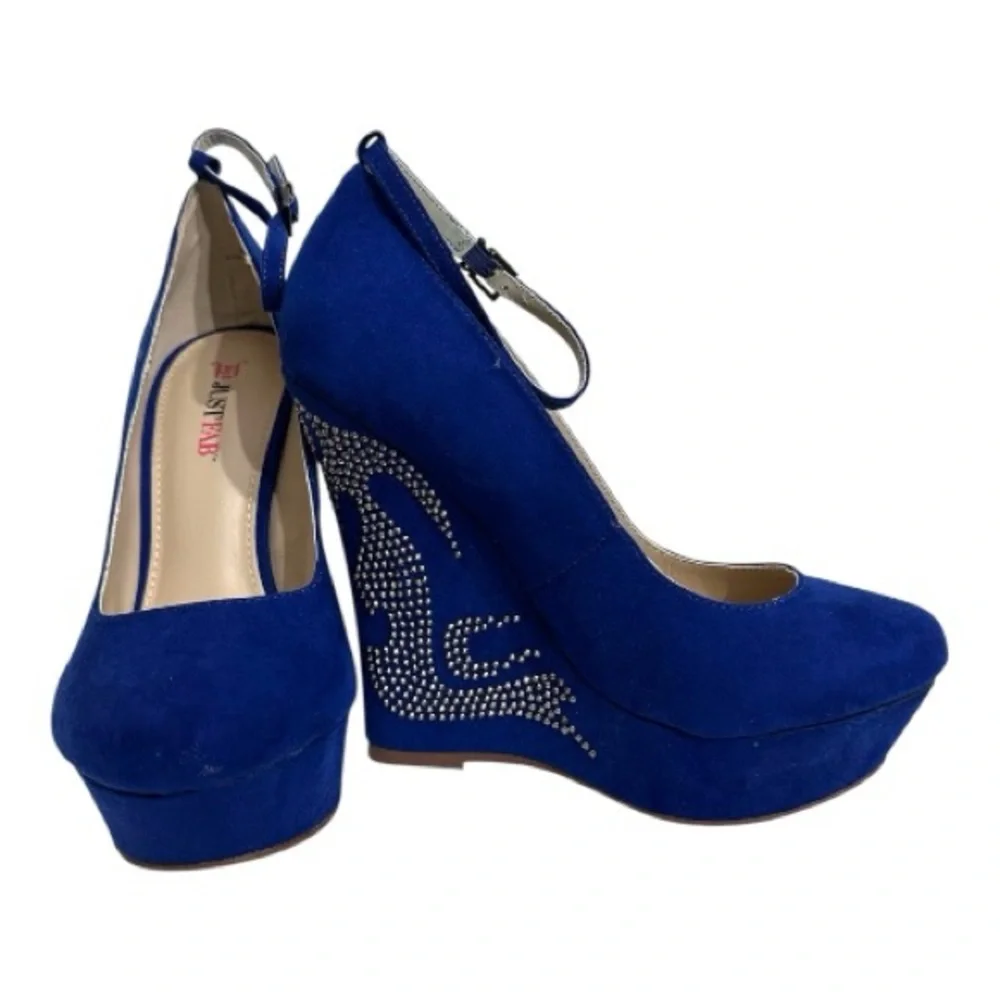 NIB JustFab Raye Cobalt Blue Rhinestone Wedge Heels Y2K Size 8.5
